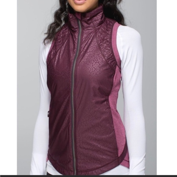 Sz6 Lululemon Rebel Runner Vest Petal Camo Embossed Bordeaux/hyper stripe VGUC - Picture 3 of 15